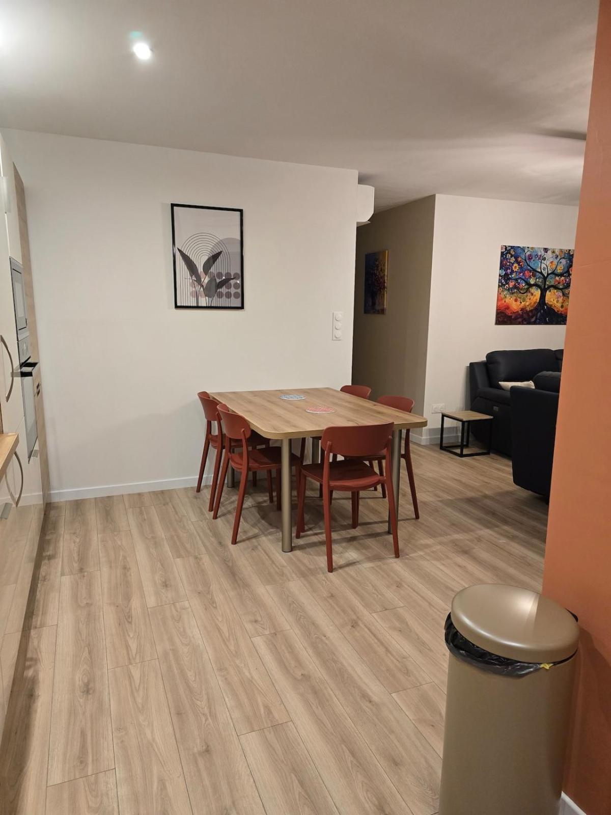 Appartement Cosy Pres De Sceneo Et Auchan Au Dessus Du Fleuriste Bellafleur Longuenesse Exteriér fotografie